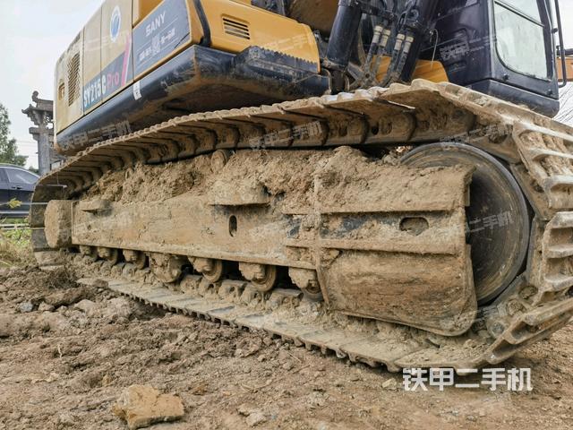 左側(cè)履帶整體?（行走機(jī)構(gòu)）