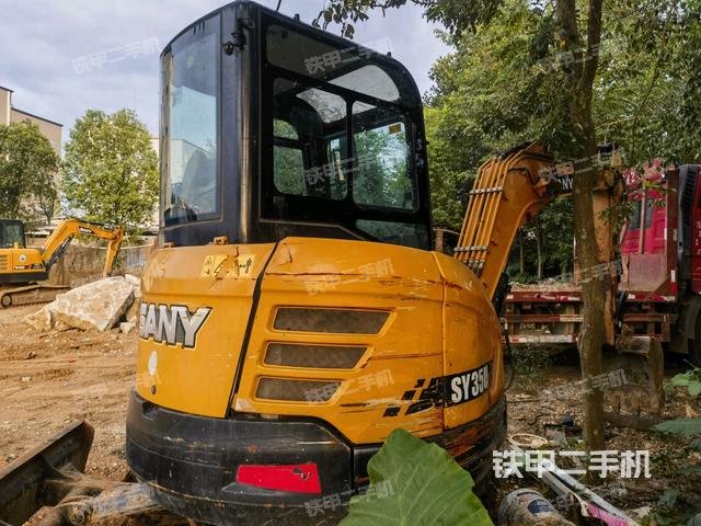 右后45(整機(jī)外觀) 右后45(整機(jī)外觀)