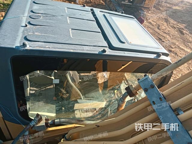 駕駛室頂部俯視(上車部件) 駕駛室頂部俯視(上車部件)