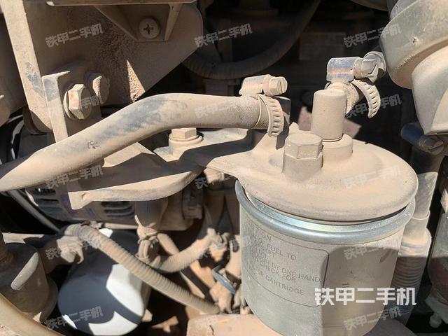 液壓泵艙室正面整體（整機(jī)外觀）