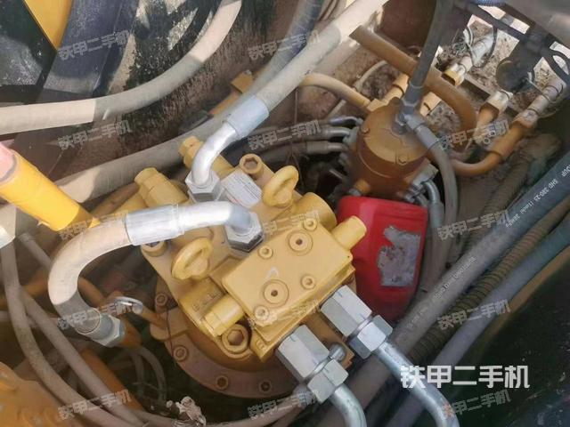 駕駛室頂部（整機(jī)外觀）