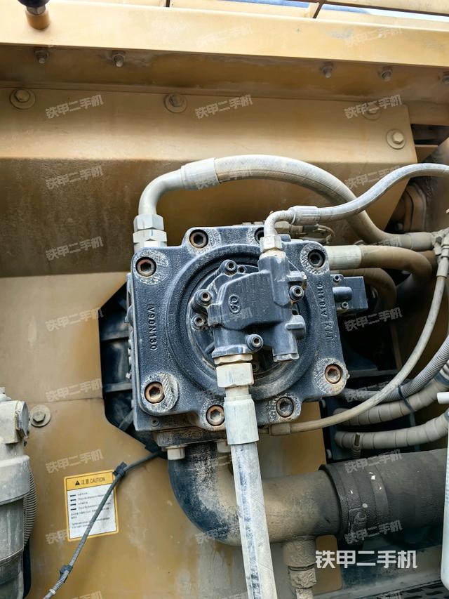 液壓泵室（大件艙室）