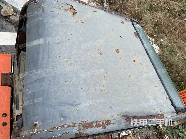 駕駛室頂部（整機(jī)外觀）