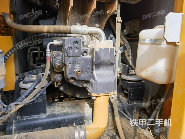 液壓泵室(大件艙室) 液壓泵室(大件艙室)