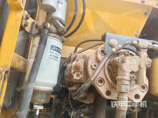 液壓泵斜45?右（大件艙室）