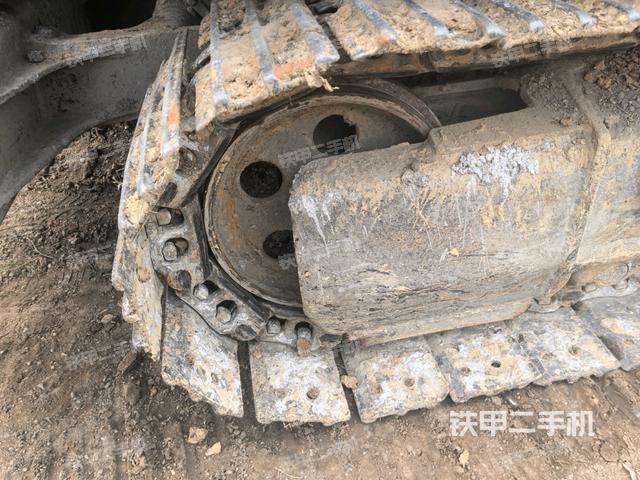 右側(cè)履帶整體?（行走機(jī)構(gòu)）