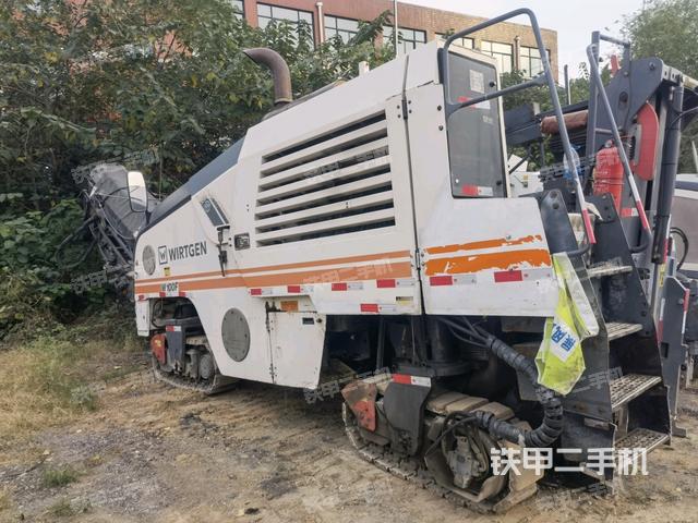 整機(jī)左側(cè)(設(shè)備外觀及核心部件) 整機(jī)左側(cè)(設(shè)備外觀及核心部件)