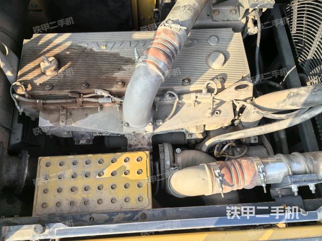 發(fā)動機(jī)整體俯視（整機(jī)外觀）