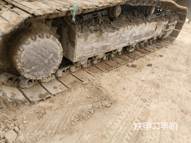 左導(dǎo)向輪（行走機(jī)構(gòu)）