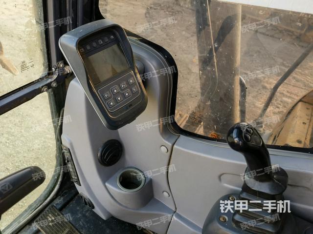 顯示屏?(駕駛室部分) 顯示屏?(駕駛室部分)