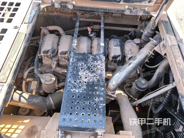 發(fā)動(dòng)機(jī)室(上車部件) 發(fā)動(dòng)機(jī)室(上車部件)