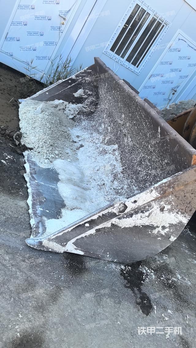 工作裝置整體（整機(jī)外觀及大件）