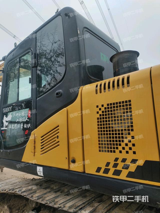 駕駛室左后45度（駕駛室部分）