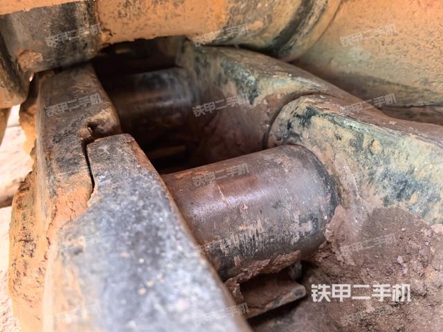 右驅(qū)動(dòng)輪（行走機(jī)構(gòu)）