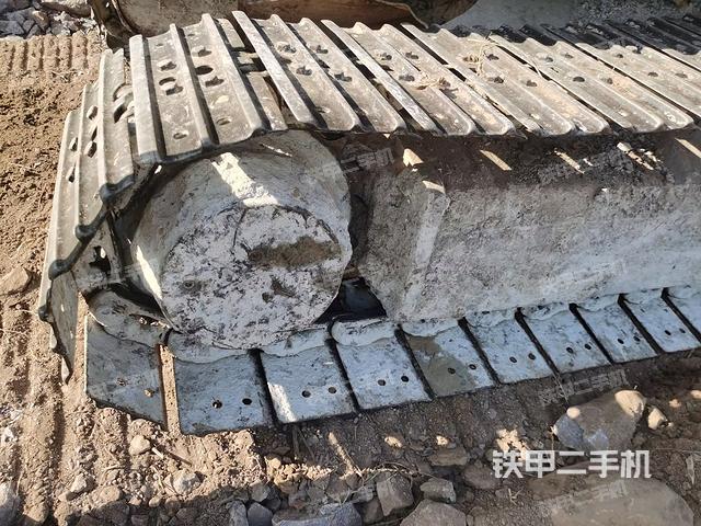 右驅(qū)動(dòng)輪（行走機(jī)構(gòu)）