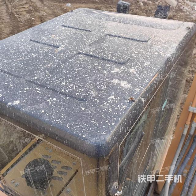 駕駛室頂部（整機(jī)外觀）