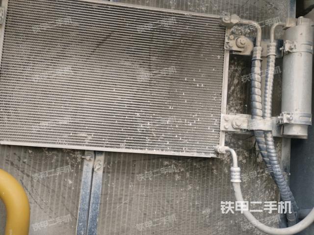 散熱器正面（大件艙室）