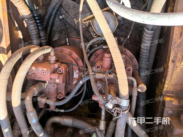 回轉(zhuǎn)馬達(dá)（上車(chē)部件）