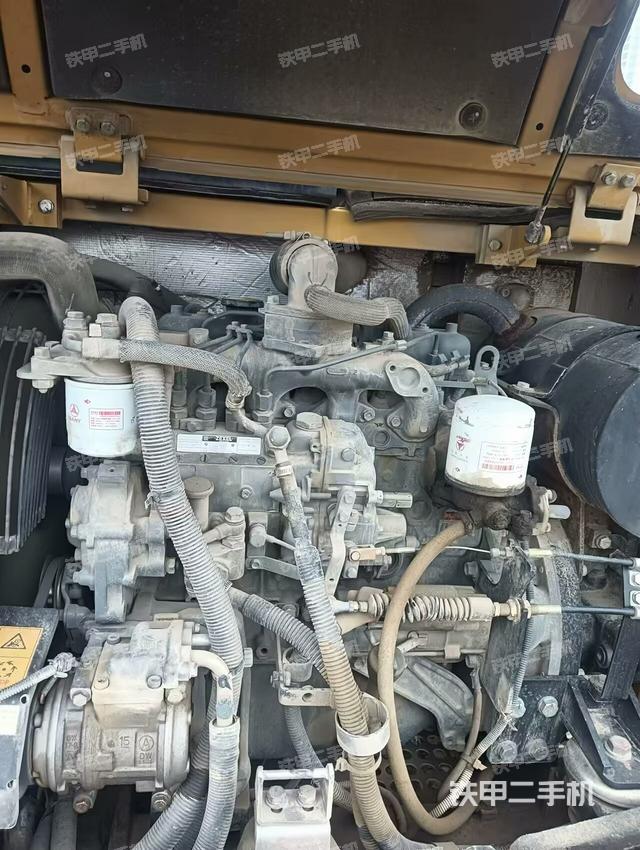 發(fā)動(dòng)機(jī)整體俯視（整機(jī)外觀）