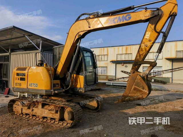 右后45(整機(jī)外觀) 右后45(整機(jī)外觀)