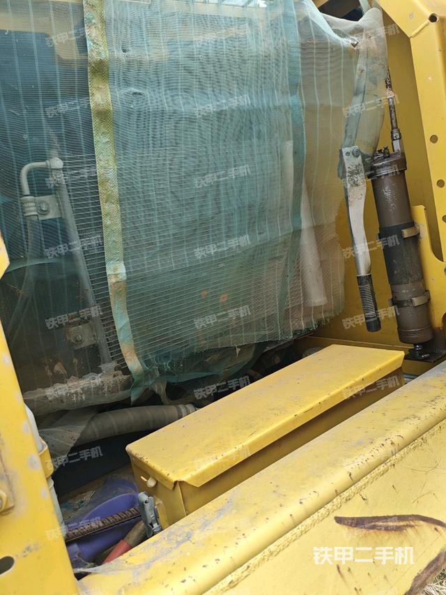 散熱器正面（大件艙室）