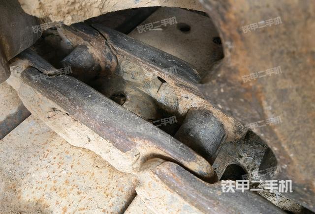 左托鏈輪和鏈筋(行走機(jī)構(gòu)) 左托鏈輪和鏈筋(行走機(jī)構(gòu))