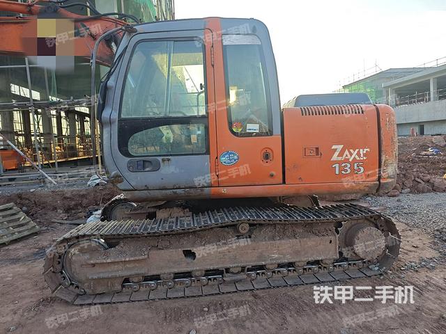 整機(jī)右后45°(整機(jī)外觀) 整機(jī)右后45°(整機(jī)外觀)