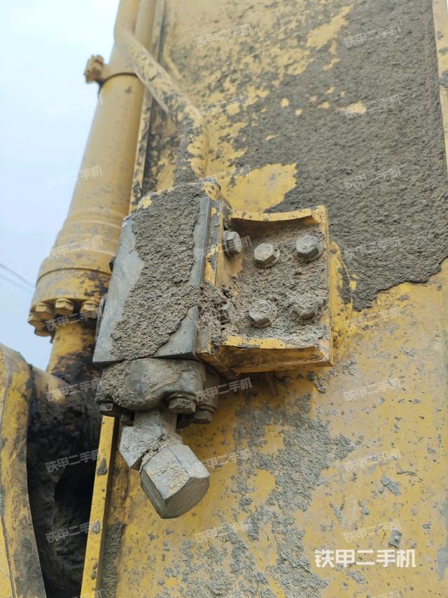 大臂背部俯視（工作和回轉(zhuǎn)裝置）