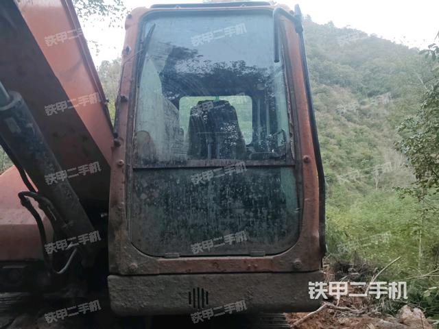 小臂整體右前(工作和回轉(zhuǎn)裝置) 小臂整體右前(工作和回轉(zhuǎn)裝置)