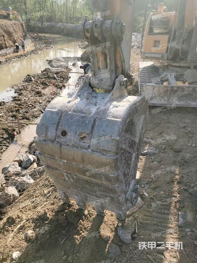 鏟斗45度（工作和回轉(zhuǎn)裝置）