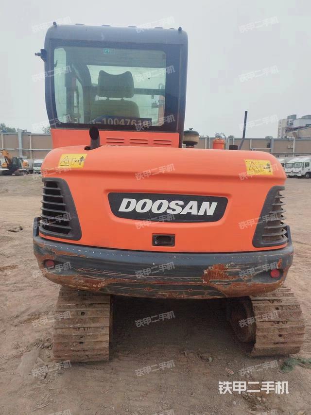 整機右后45°（整機外觀）