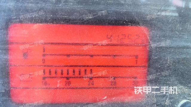 駕駛室操作臺(tái)（整機(jī)外觀及大件）