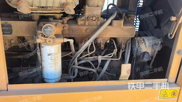 發(fā)動(dòng)機(jī)左側(cè)（整機(jī)外觀及大件）