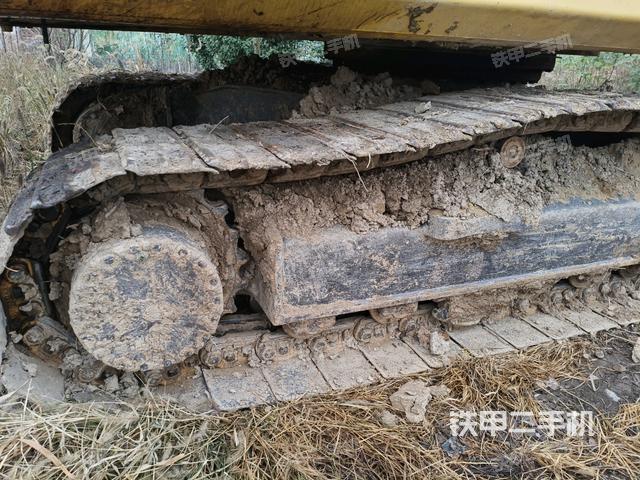 右驅(qū)動(dòng)輪（行走機(jī)構(gòu)）