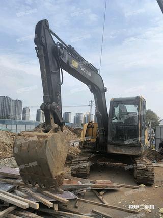沃爾沃EC80D挖掘機(jī)