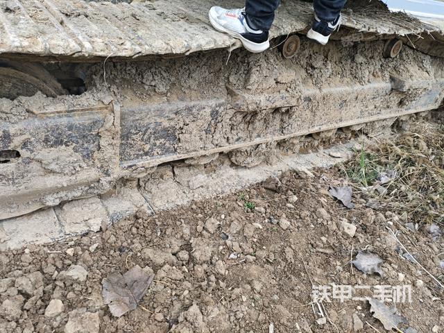 左側(cè)履帶整體?（行走機(jī)構(gòu)）