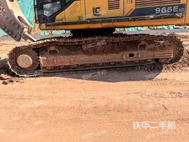 左側(cè)履帶整體?（行走機(jī)構(gòu)）