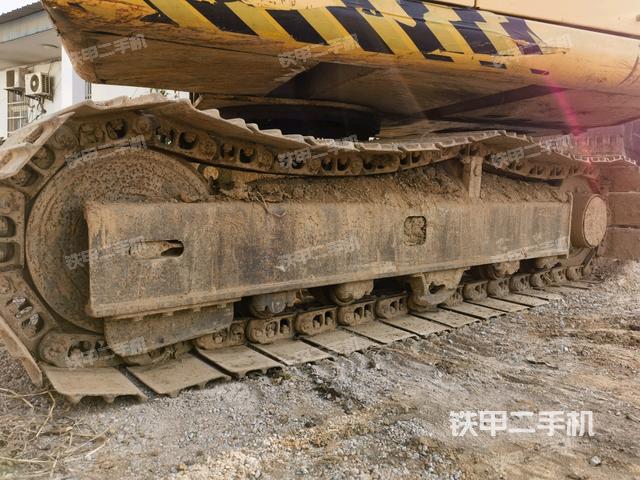 左側(cè)履帶整體?（行走機(jī)構(gòu)）