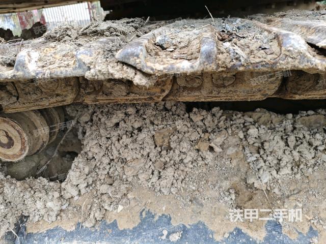 左導(dǎo)向輪（行走機(jī)構(gòu)）