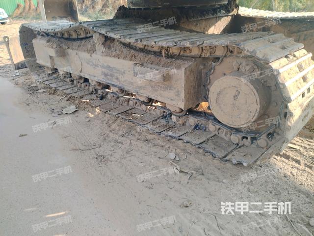 右側履帶整體?（行走機構）