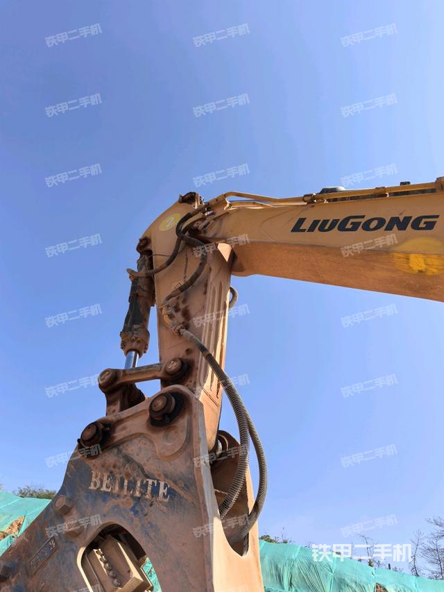 小臂整體左后（工作和回轉(zhuǎn)裝置）