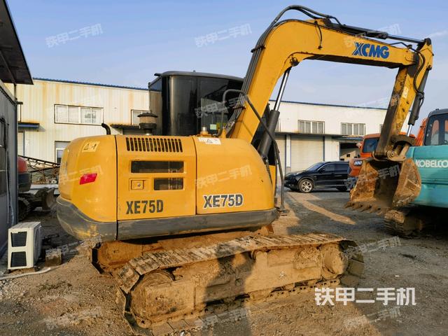 右前45(整機(jī)外觀) 右前45(整機(jī)外觀)