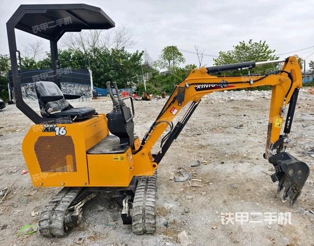 右前45(整機(jī)外觀) 右前45(整機(jī)外觀)