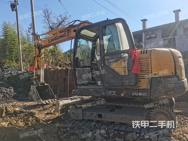 柳工CLG908D挖掘机