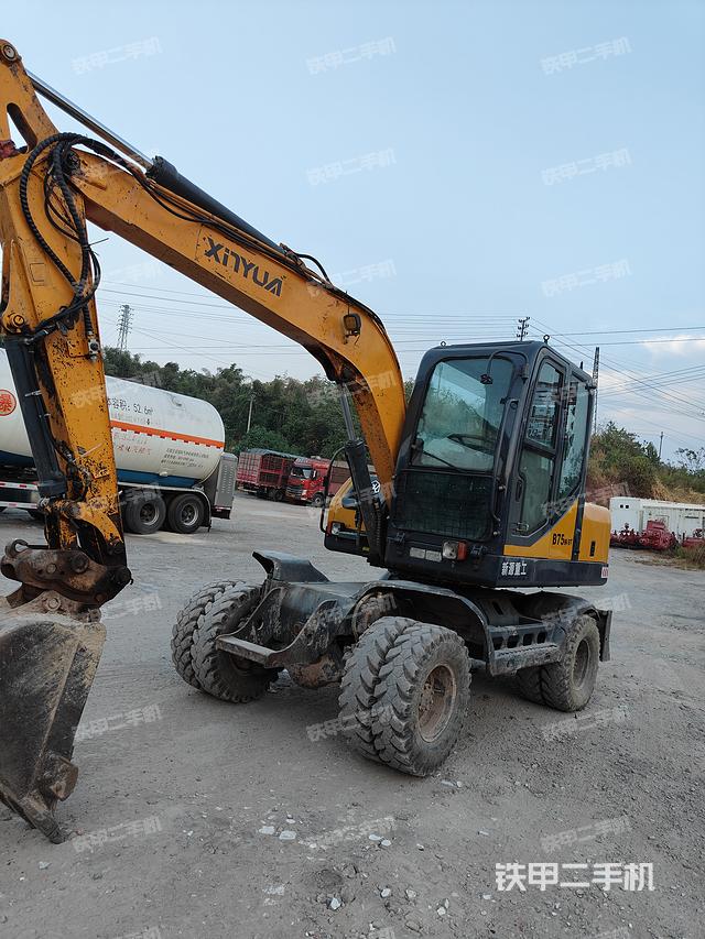 新源XYB75W-9挖掘机