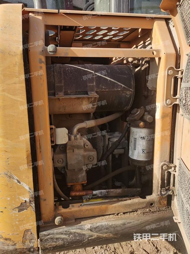 電瓶（大件艙室）