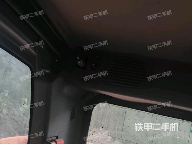 頂棚整體(駕駛室部分) 頂棚整體(駕駛室部分)