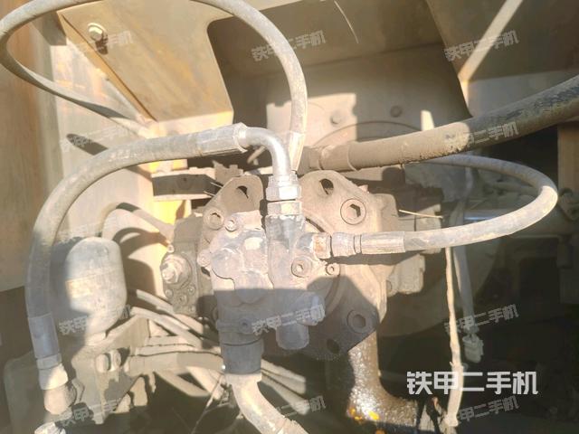 液壓泵斜45?左(大件艙室) 液壓泵斜45?左(大件艙室)