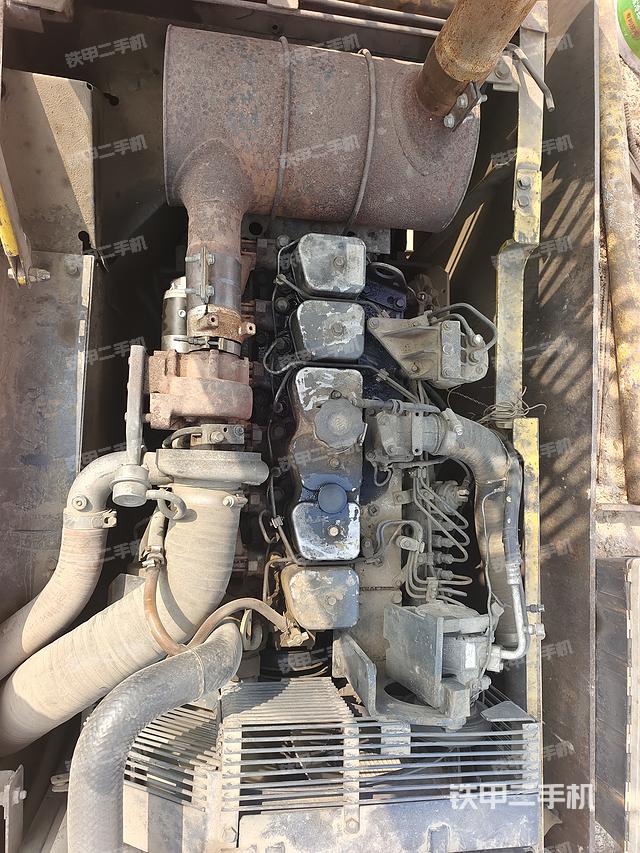 發(fā)動機整體俯視(整機外觀) 發(fā)動機整體俯視(整機外觀)