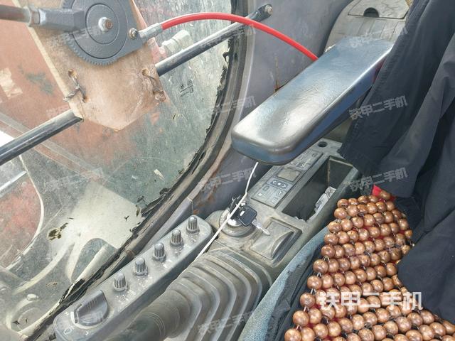 駕駛室左后45度（駕駛室部分）